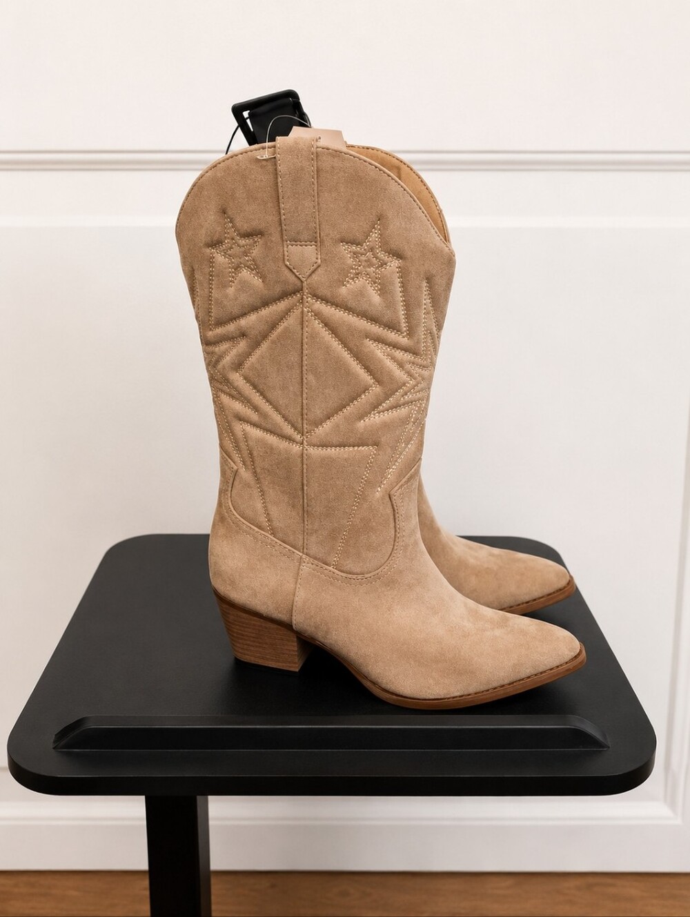 Time and Tru Tan Suede Western Boots - Picture 8 of 8